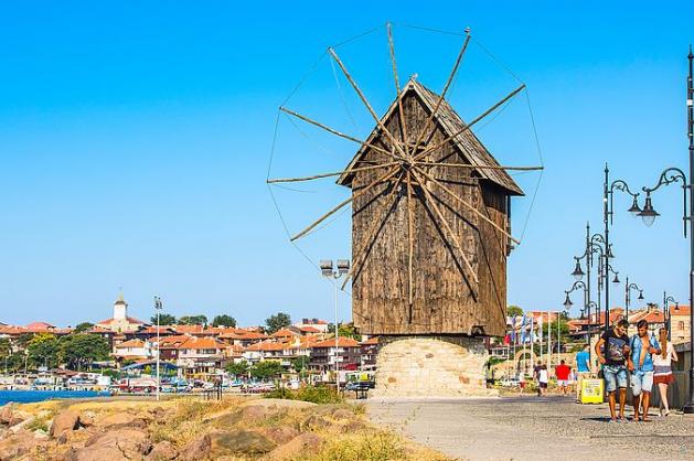 Slavný větrný mlýn je symbolem bulharského Nesebaru