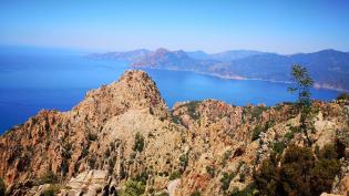 Korsika skalní město
