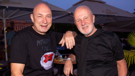 Daniel Landa se pochlubil novým albem. Kmotrem mu byl Ondřej Soukup