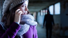 Stačí projít kolem kavárny. Nový výzkum ukazuje, že WiFi umí identifikovat lidi