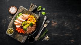 OMAD dieta: zhubnout a žít se dá i s jedním jídlem denně