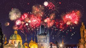 Už žádné petardy ani ohňostroje! Od prosince se kvůli zákazu část republiky zbarvila do ruda