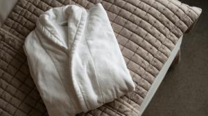 Jak se správně starat o župan: Perte ho s tenisáky a vyhněte se aviváži