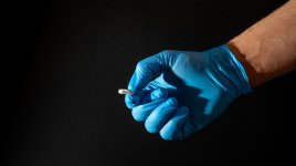 Umělá inteligence odhaluje superúčinná antibiotika: Že by revoluce farmaceutiky?