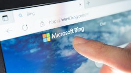 Windows 11 dostal test rychlosti připojení. Ale je to jen odkaz na Bing