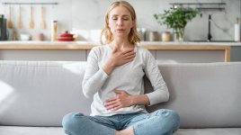 Bez jehel a bez bolesti. Nové zařízení detekuje zdravotní rizika z pouhého dechu