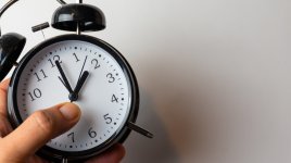 Čas jako hlavní dimenze vesmíru? Odvážná teorie míří k vysvětlení všeho