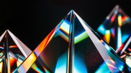 Tento nenápadný krystal může přepsat pravidla fotoniky
