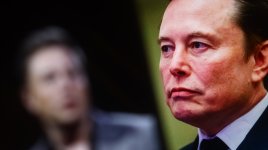 Tesla razantně odmítla zprávu o hledání nástupce Elona Muska