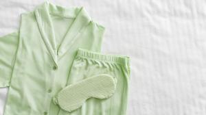 Je zdravější spát v pyžamu, nebo "na Adama"? Vědci v tom mají jasno!