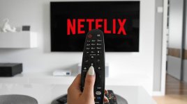Netflix vyslyšel prosby svých uživatelů a zavede levnější službu s reklamou