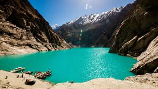 Pákistánské jezero Attabad