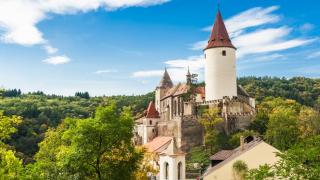 hrady a zámky v okolí Prahy