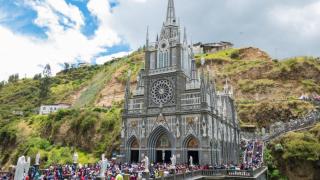 svatyně Las Lajas - Cestovinky.cz