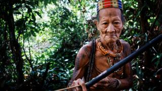 Muž z kmene Mentawai