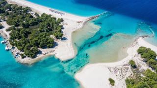 Glarokavos Lagoon Beach