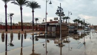 Promenáda pod vodou po intenzivních deštích