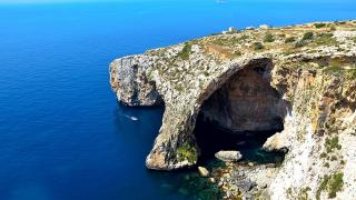 Blue Grotto na Maltě - Cestovinky.cz