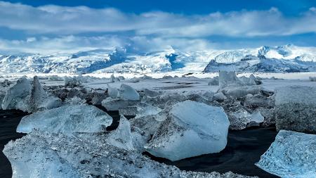 Neustále žijí na hraně, pod postelí mají evakuační zavazadlo a na záchranu pouhých 30 minut