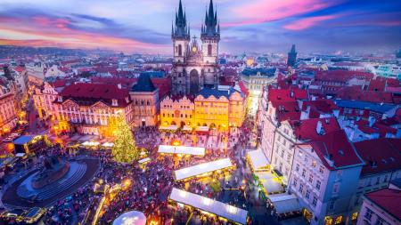 Letecký pohled na Staroměstské náměstí 