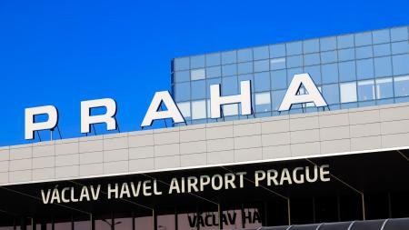 Odlet na dovolenou bez stresu? Pražské letiště spustilo novinku, kterou už nyní máte přímo v mobilu