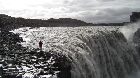 Dettifoss - člověk - Cestovinky.cz