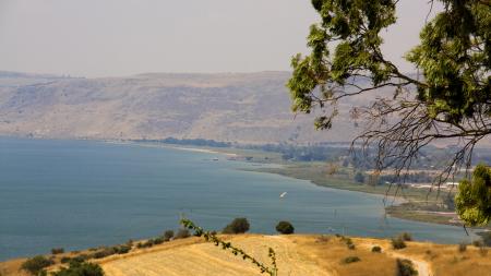 Panoramatický pohled na Galilejské jezero v Izraeli. - Cestovinky.cz