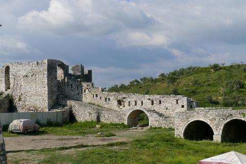 Hrad Kala v městě Berat v jižní Albánii - Cestovinky.cz