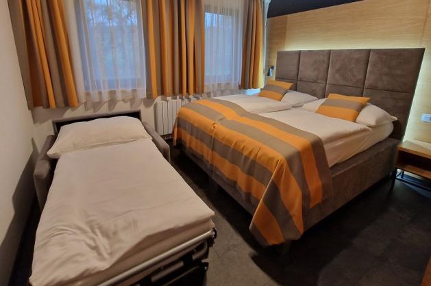 Interiér chatky Comfort s přistýlkou 2