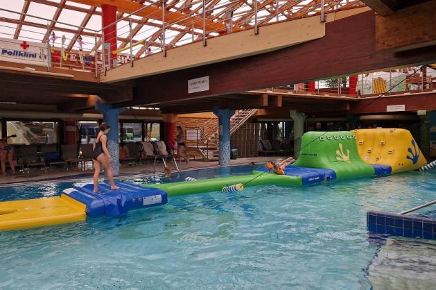 Dětské bazény s vodními prvky a nafukovací dráhou 2