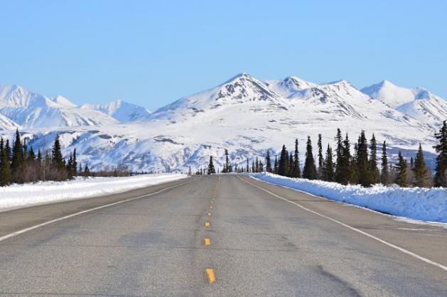 Cesta zasněženou Aljaškou