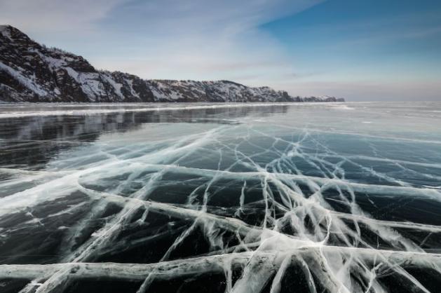 Stopy jízdy přes zamrzlý Bajkal