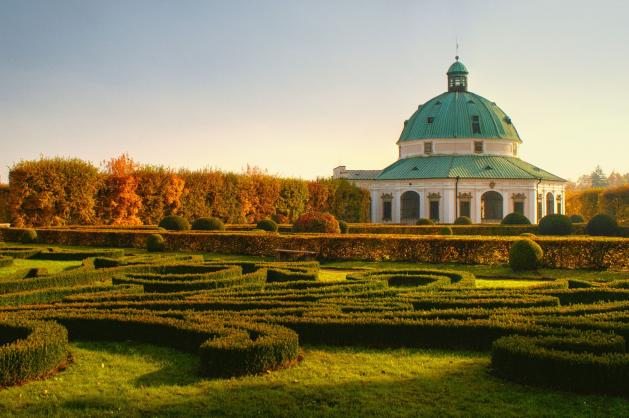 Pohled na květnou zahradu v Kroměříži