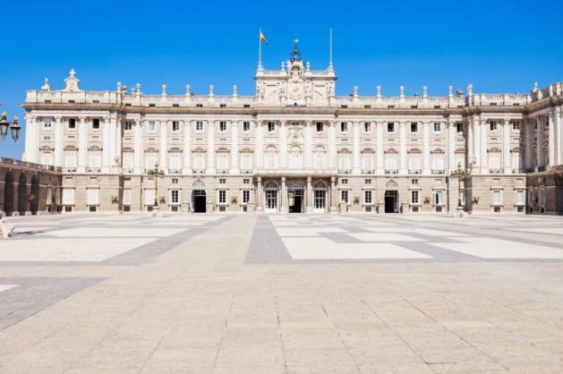 Palác španělské královské rodiny v Madridu