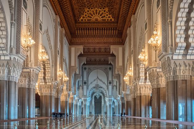 interiér mešity Hassana II. v Casablance