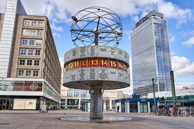Alexanderplatz hodiny