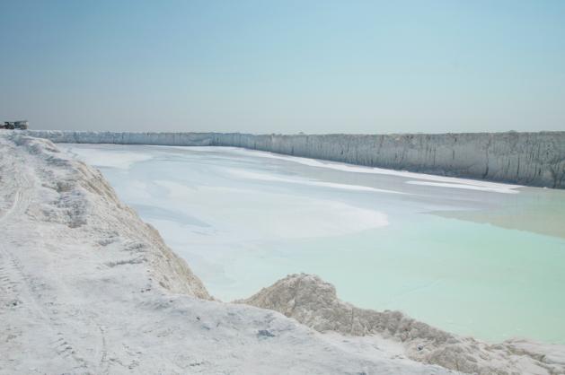 skládka mramorové suspenze