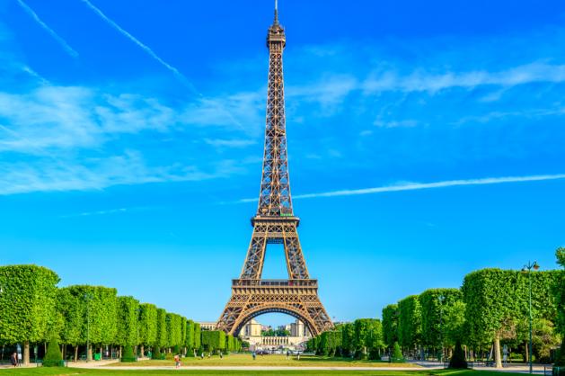 Eiffelovka za dne