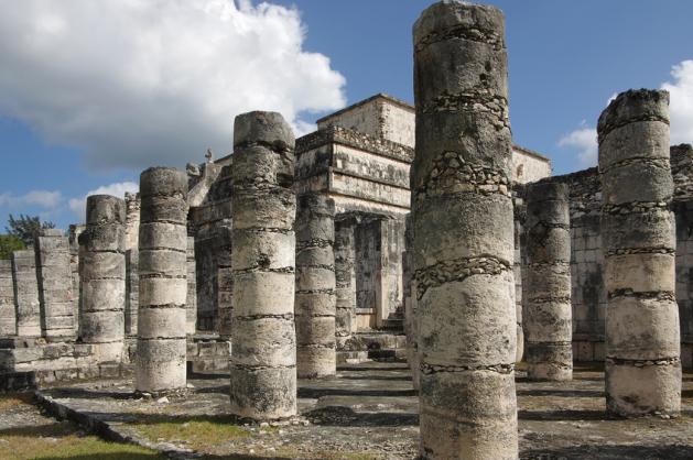 Chichén Itzá sloupy