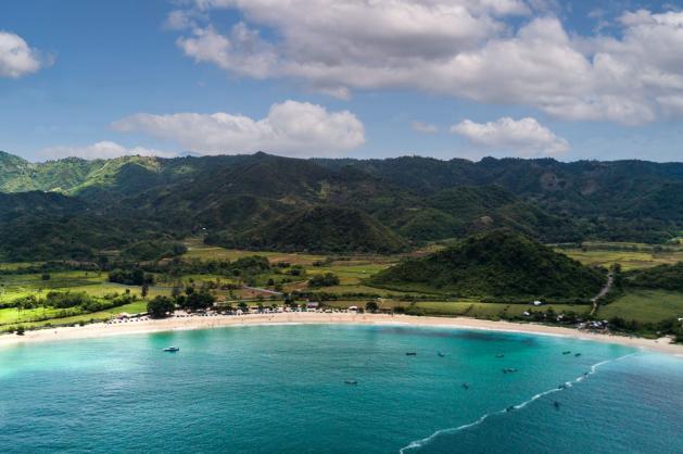 Pantai Mawun Lombok