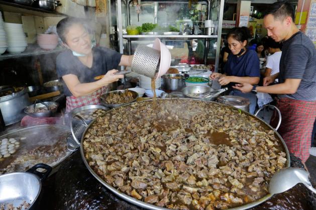 Vývar v restauraci Wattana Panich