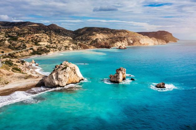 Legendární skalní útvar Petra tou Romiou 