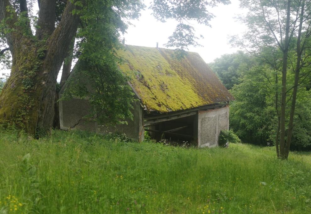 Sklenářovické údolí chalupa