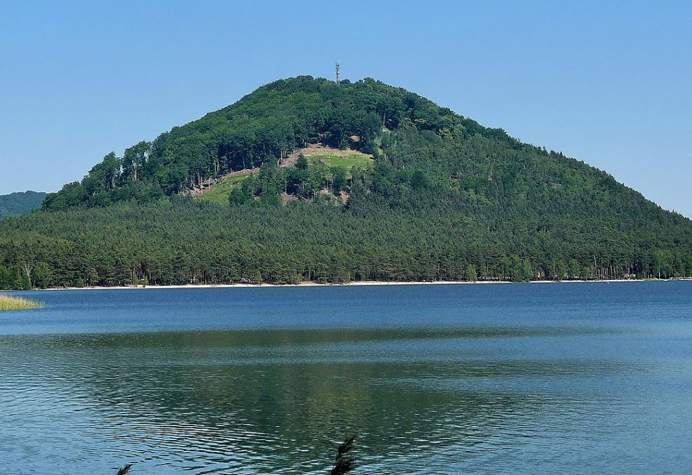 Jezero Máchovo