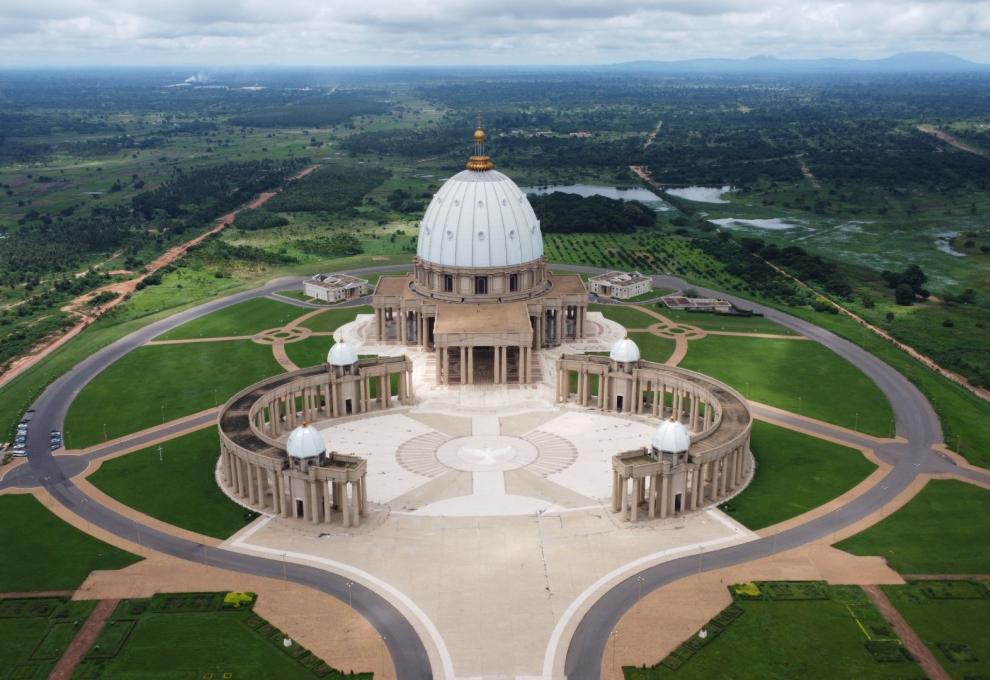 bazilika Panny Marie královny míru v Yamoussoukru