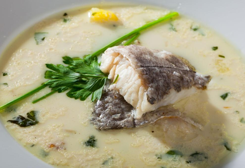 Krémová rybí polévka s treskou a bylinkami
