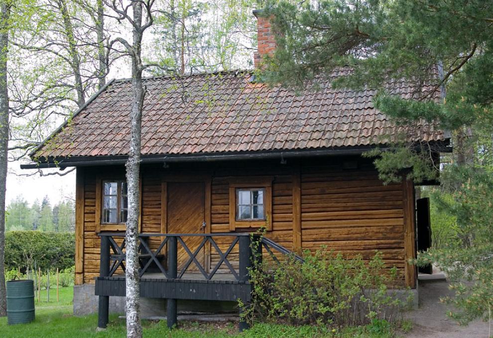 Sauna z roku 1905 u dřevěného domu Ainola, sídla slavného Jeana Sibelia. - Cestovinky.cz
