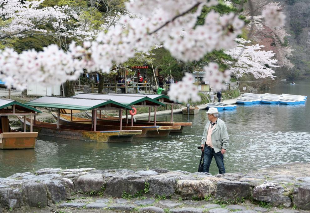 Loďky v oblasti Arashiyama v Japonsku. - Cestovinky.cz