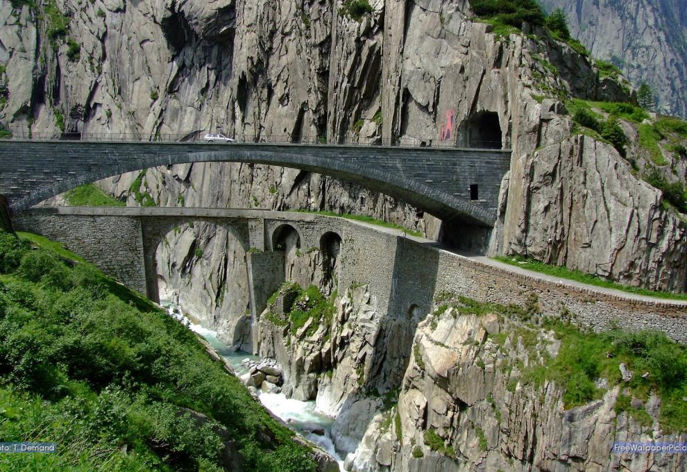 Ďáblův most v Gotthardském průsmyku ve Švýcarsku - Cestovinky.cz
