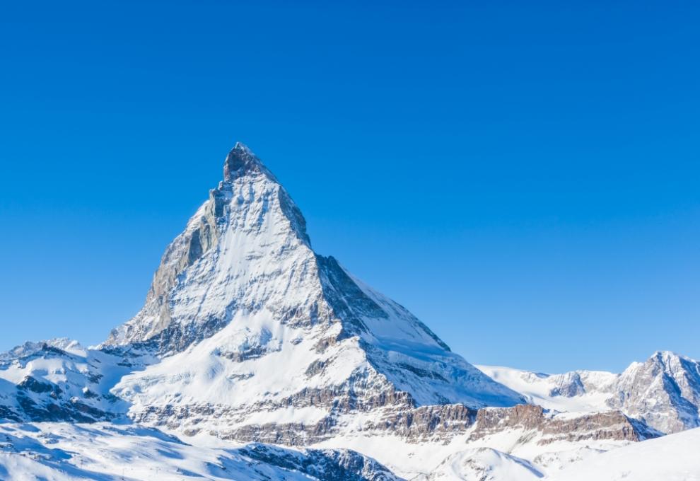 Zasněžený Matterhorn. - Cestovinky.cz